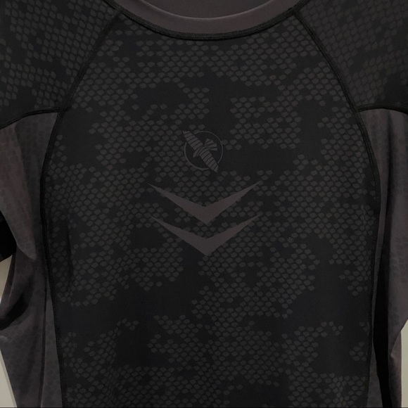 NWOT Hayabusa Ranked BJJ Rash Guard - Picture 3 of 6